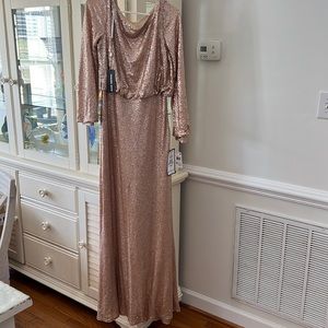New with tags Tadashi Shoji sequin gown